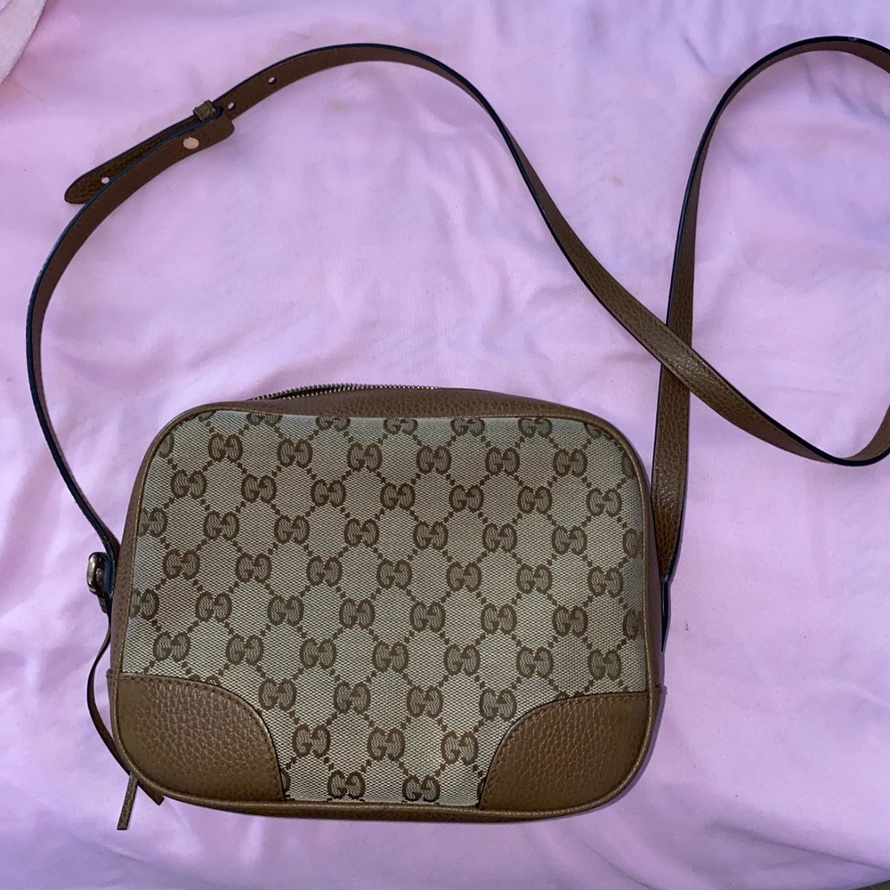 Authentic Gucci Crossbody purse